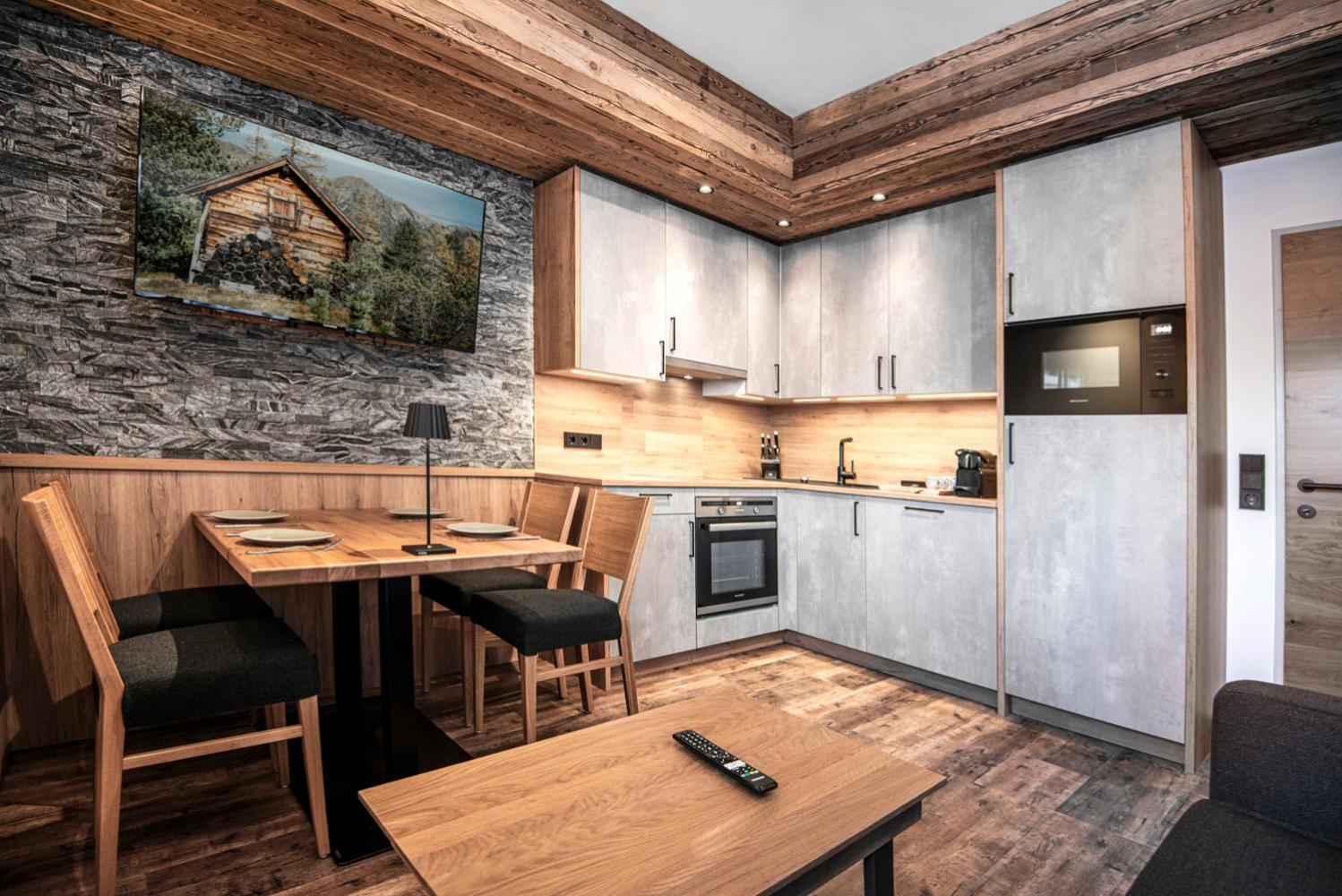 Alpinspa Zur Post Apartment - Bergbahn Von 16 Mai Bis November 2025 Inklusive Bad Gastein Bagian luar foto